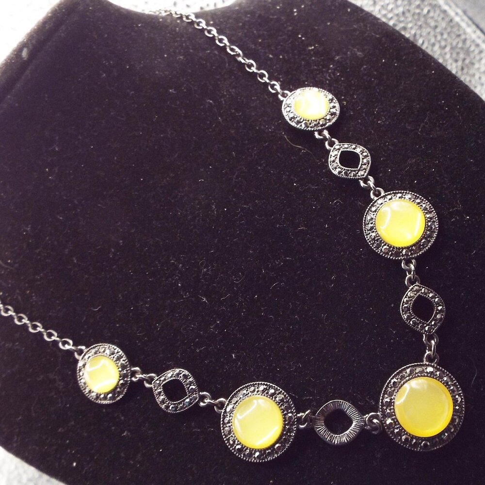 LIZ CLAIBORNE LEMON CHIFFON MOONGLOW MARCASITE CHOKER NECKLACE 11